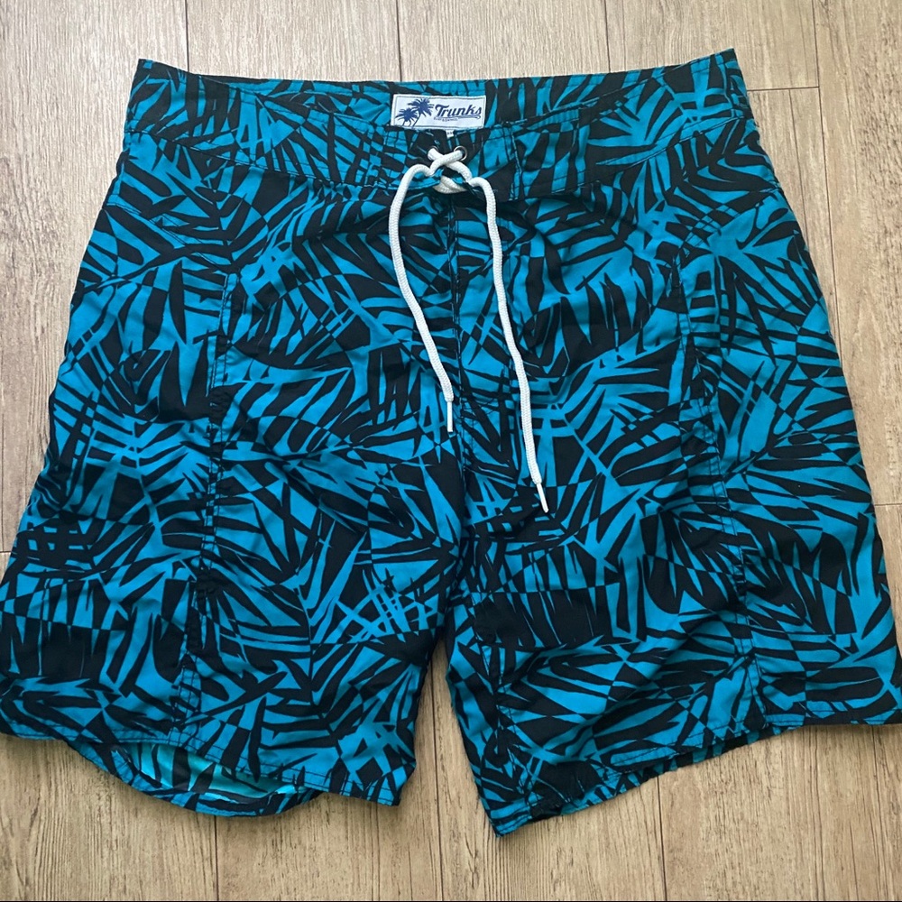Men’s swimming trunks size 34